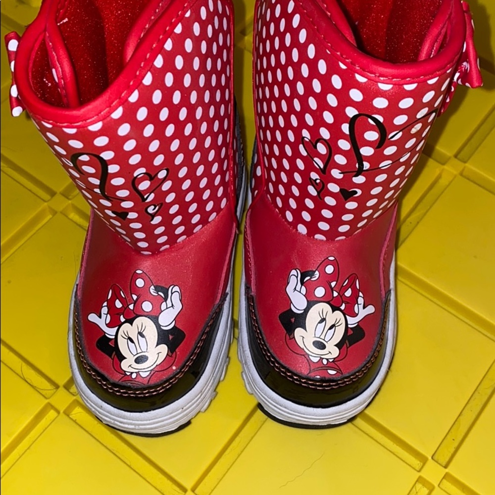 Disney Minnie Mouse boots